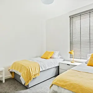 Spacious & Entire Villa